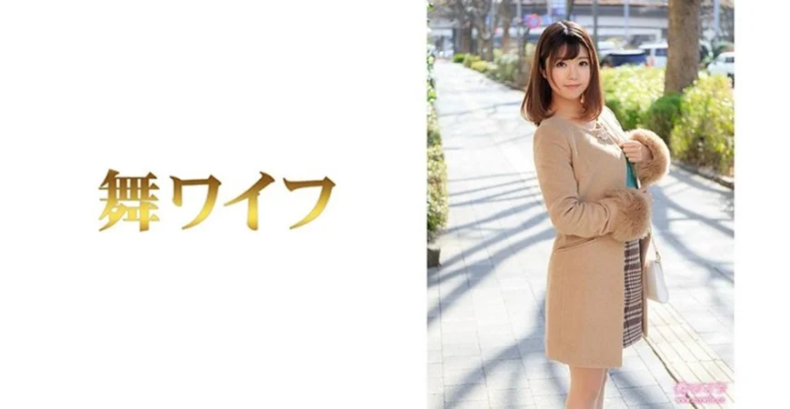 2个妹子一起玩弄沙发和床上分别玩弄